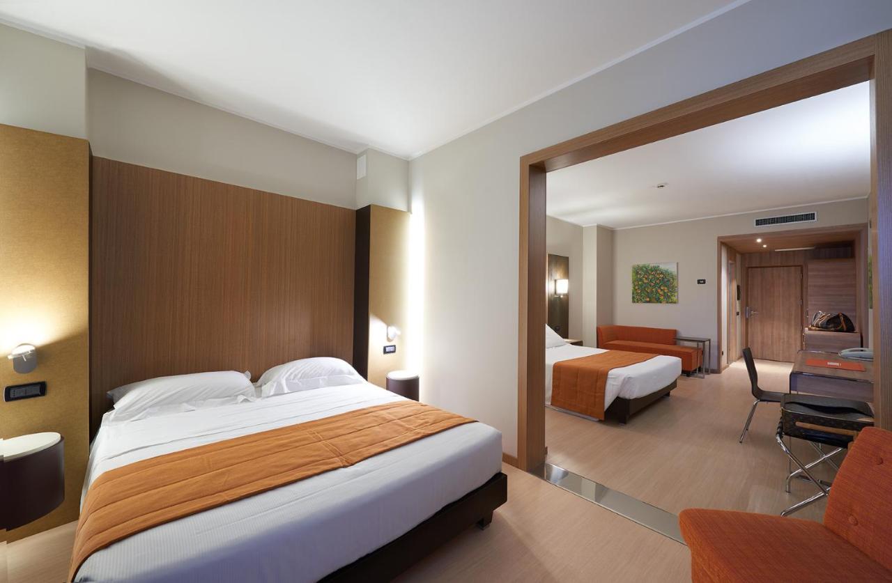 Thotel Lamezia Lamezia Terme Exterior photo