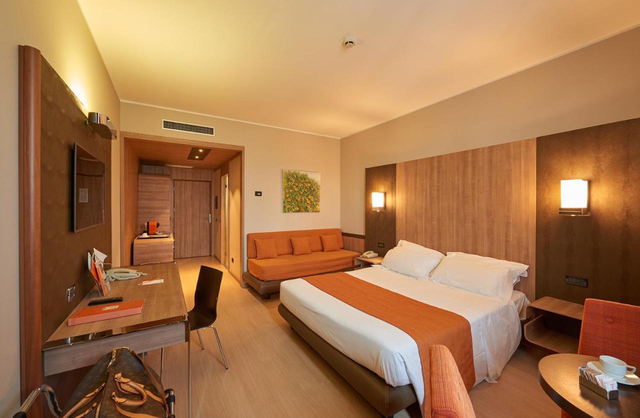 Thotel Lamezia Lamezia Terme Exterior photo